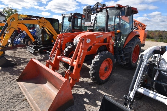 Kubota M7060 Loader Tractor