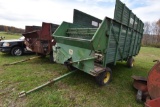 John Deere 216 Forage Wagon