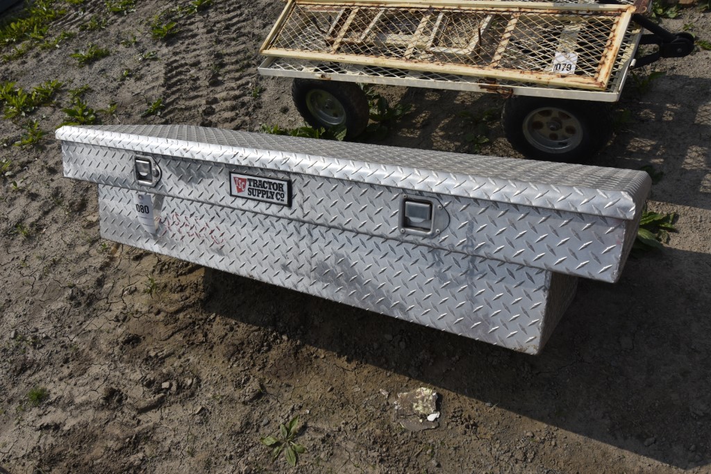 Tractor supply store tool cart