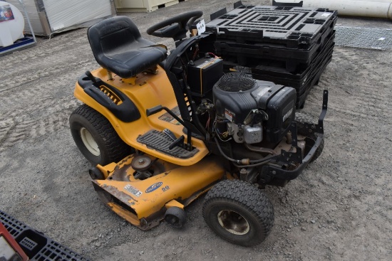 Cub Cadet 1000 Series Riding Lawn Mower