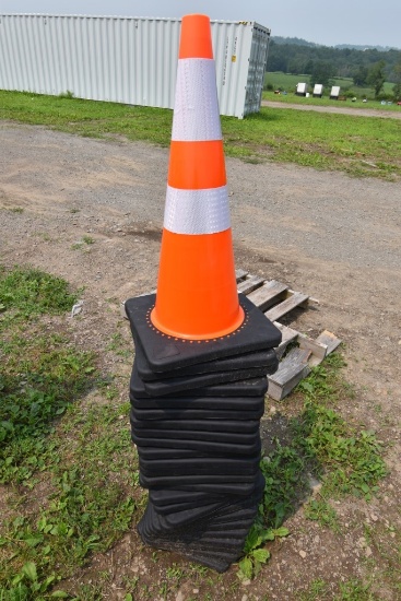 25 Construction Cones SOLD TIMES THE QUANTITY