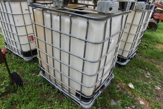 330 Gallon Liquid Tote