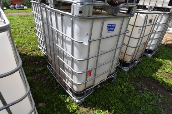 330 Gallon Liquid Tote
