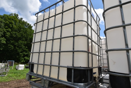 330 Gallon Liquid Tote