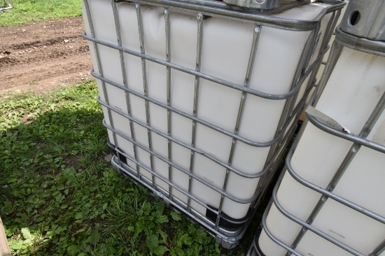 330 Gallon Liquid Tote