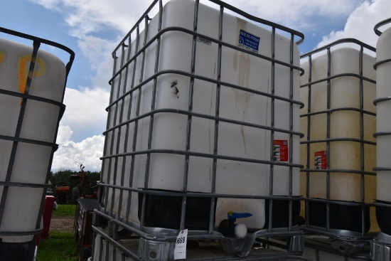 330 Gallon Liquid Tote