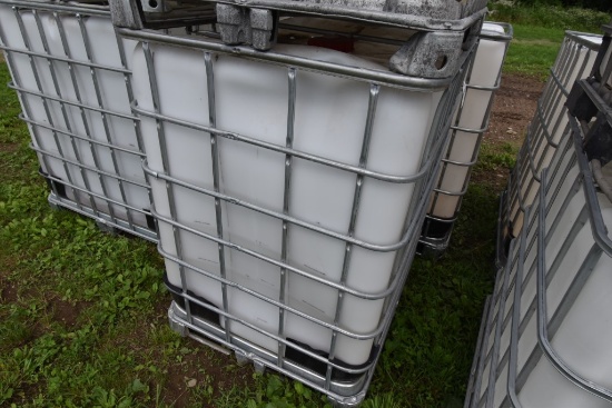 330 Gallon Liquid Tote