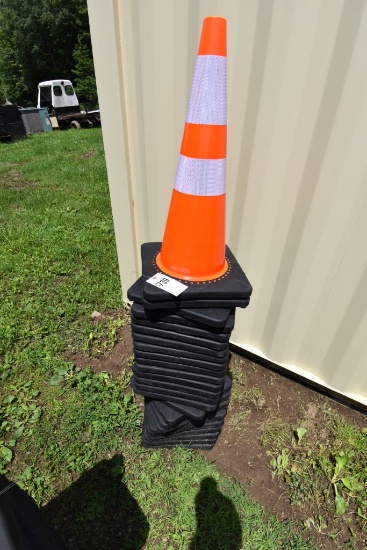 25 Construction Cones SOLD TIMES THE QUANTITY