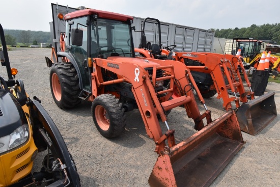 Kubota L3430 Loader Tractor Loader Backhoe