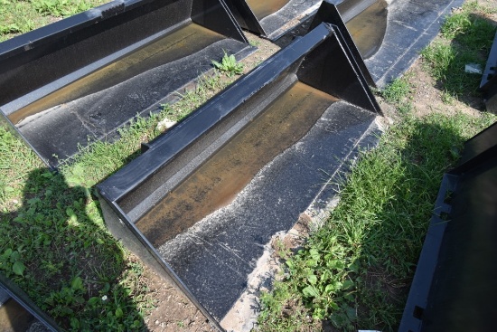 Quick Attach 66" Bucket