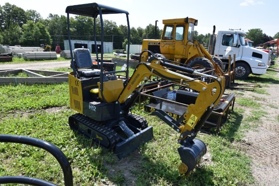 AGT Industrial H12 Mini Excavator