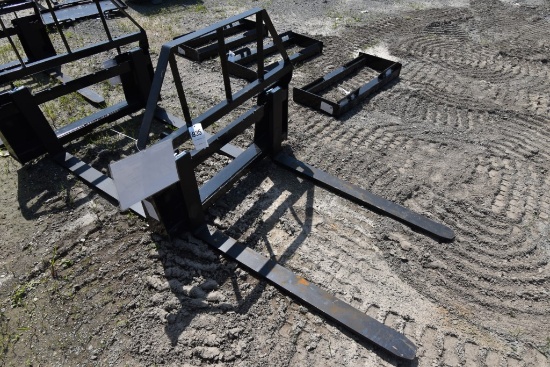 Quick Attach Skid Steer Pallet Forks with 48" Forks