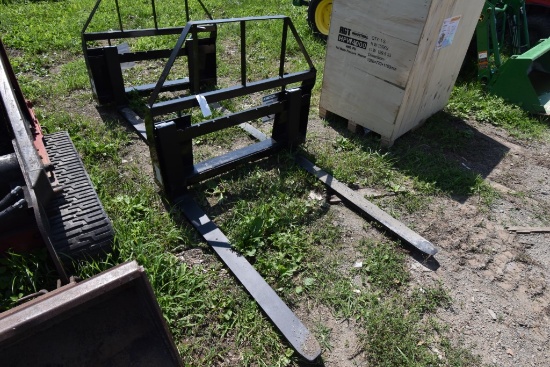 Quick Attach Skid Steer Pallet Forks with 48" Forks