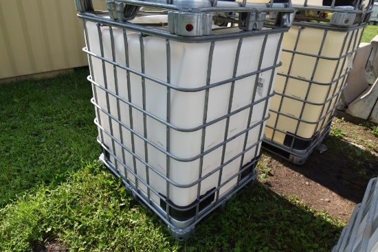 330 Gallon Liquid Tote