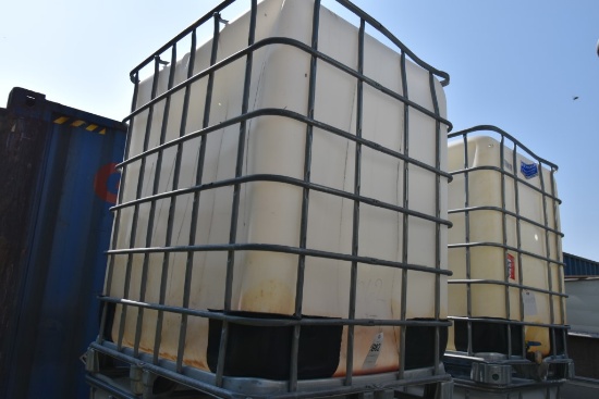 330 Gallon Liquid Tote