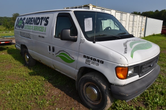 2004 Ford E-350 Super Duty Van