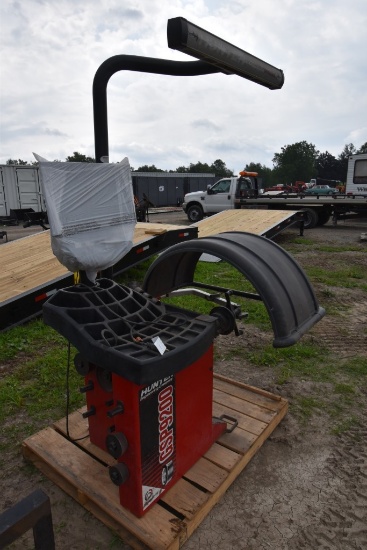 Hunter Engineering Company GSP9200 Wheel Balancer