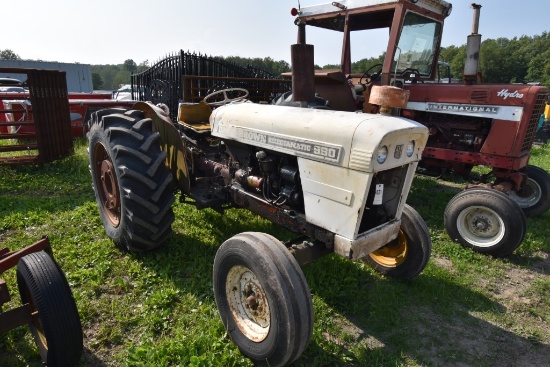 David Brown 990 Tractor