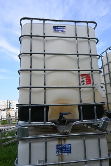 330 Gallon Liquid Tote