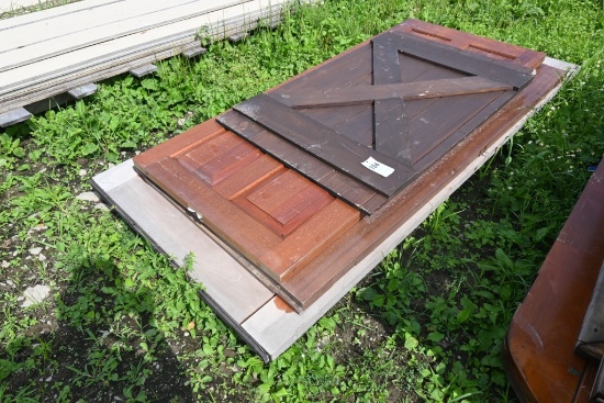 Pallet of Misc Wooden Doors