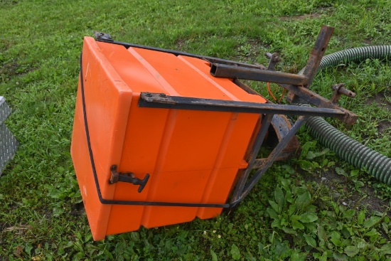Truck Hitch Salt Sander