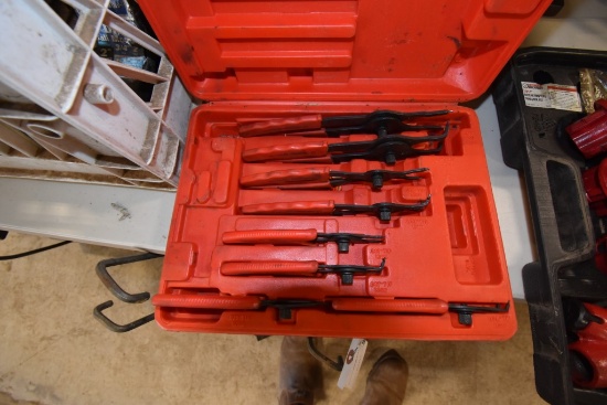 Pittsburgh 8 Piece Snap Ring Pliers Set