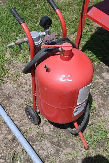 Central Pneumatic Pressure Blaster