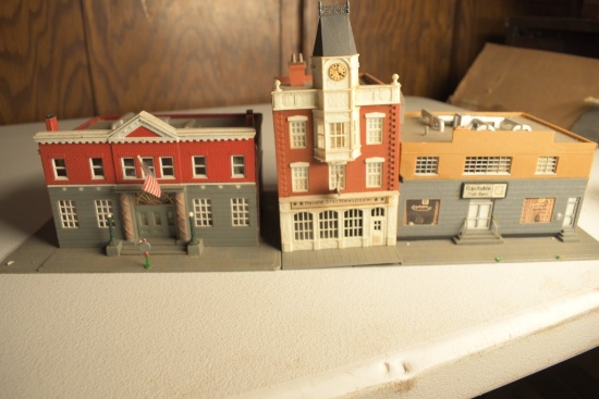3 Model Train HO Scale Buildings