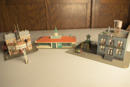 3 Model Train HO Scale Buildings