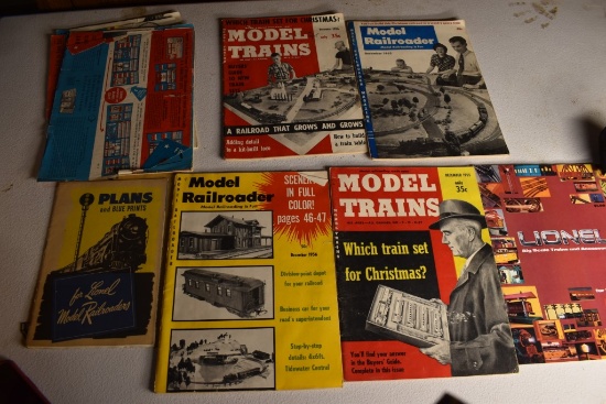 6 Complete Pieces of Model Train Literature and Some Loose Pieces