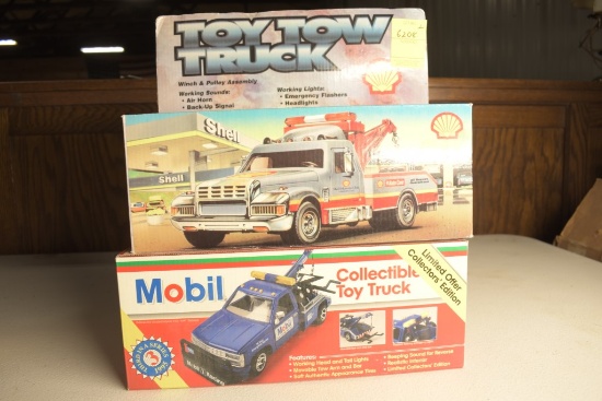 Shell Serialized Gold Limited Edition Toy Tow Truck an Mobil Collectible Toy Truck
