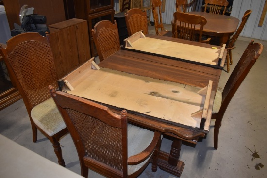 Dining Table with 5 Chairs and Two Leafs