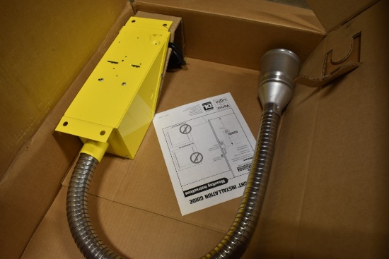DL Manufacturing Versa light Dock Light