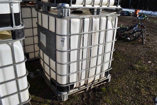330 Gallon Liquid Tote