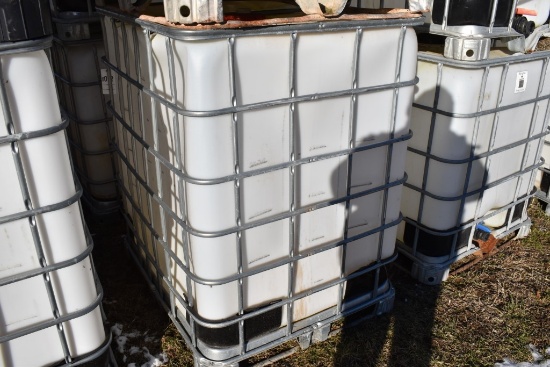 330 Gallon Liquid Tote