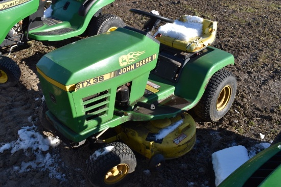 John Deere STX38 Lawn Tractor
