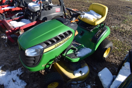 John Deere D105 Lawn Tractor