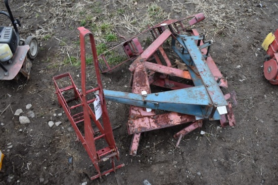 Group of Scaffold Jacks
