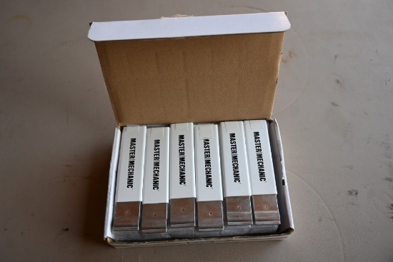 Box of 36 Master Mechanic Retractable Carbon Cutters