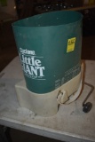 Cyclone Little Giant Fertilizer Spreader