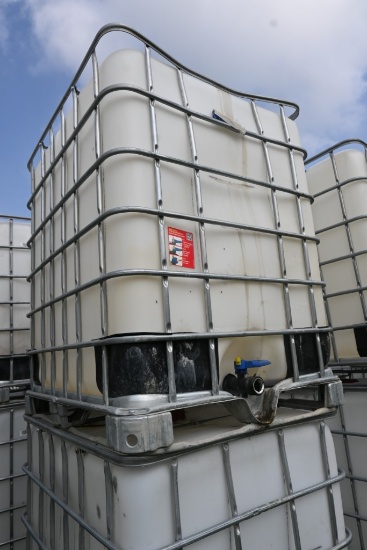 330 Gallon Liquid Tote