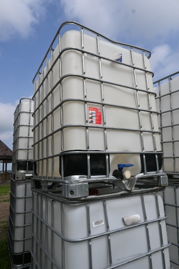330 Gallon Liquid Tote