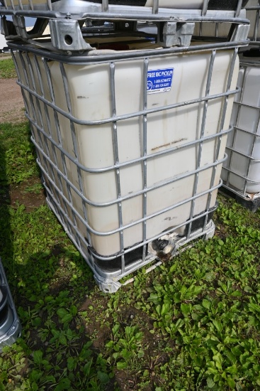 330 Gallon Liquid Tote