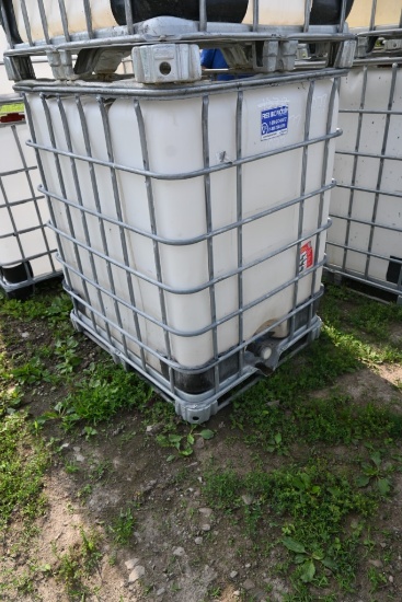 330 Gallon Liquid Tote