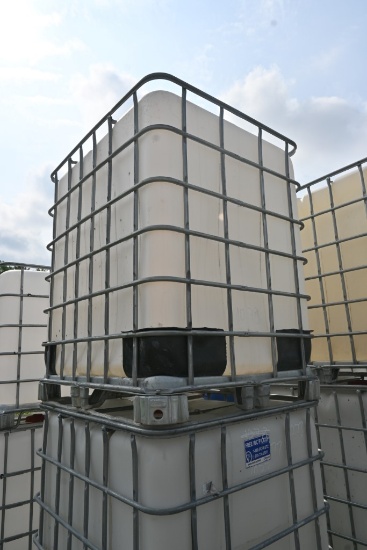 330 Gallon Liquid Tote
