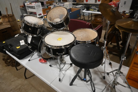 Kid's Drum Set