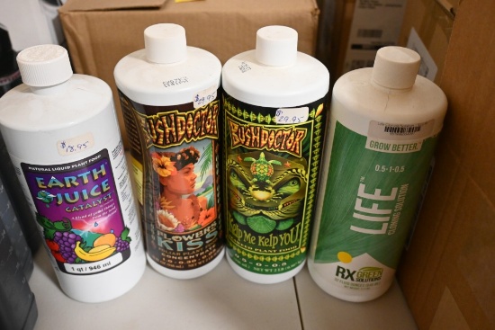 4 Quart Bottles of Liquid Fertilizer