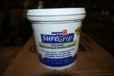 Six One Quart Containers of Zinsser Universal Wallcovering and Border Adhesive