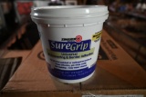 Six One Quart Containers of Zinsser Universal Wallcovering and Border Adhesive