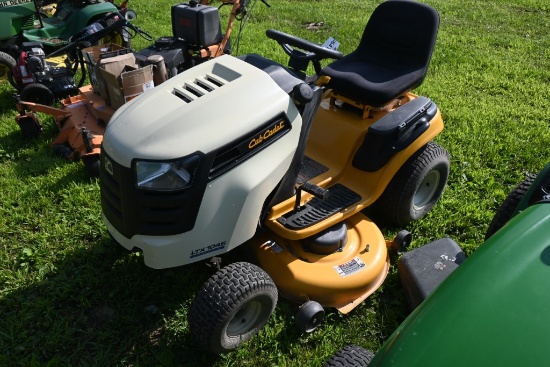 Cub Cadet LTX 1045 Lawn Tractor